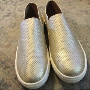 Womens Wanted Brand Loafer in Size 10